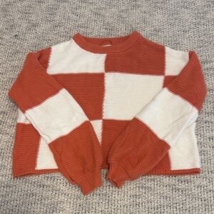 Moon & Madison Checkerboard Knit Sweater – Rust and Cream – Size Small